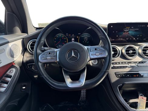 Used 2020 Mercedes-Benz GLC 300 image 12