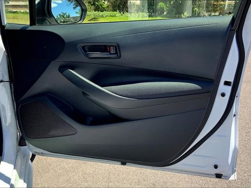 Used 2024 Toyota Corolla LE image 24