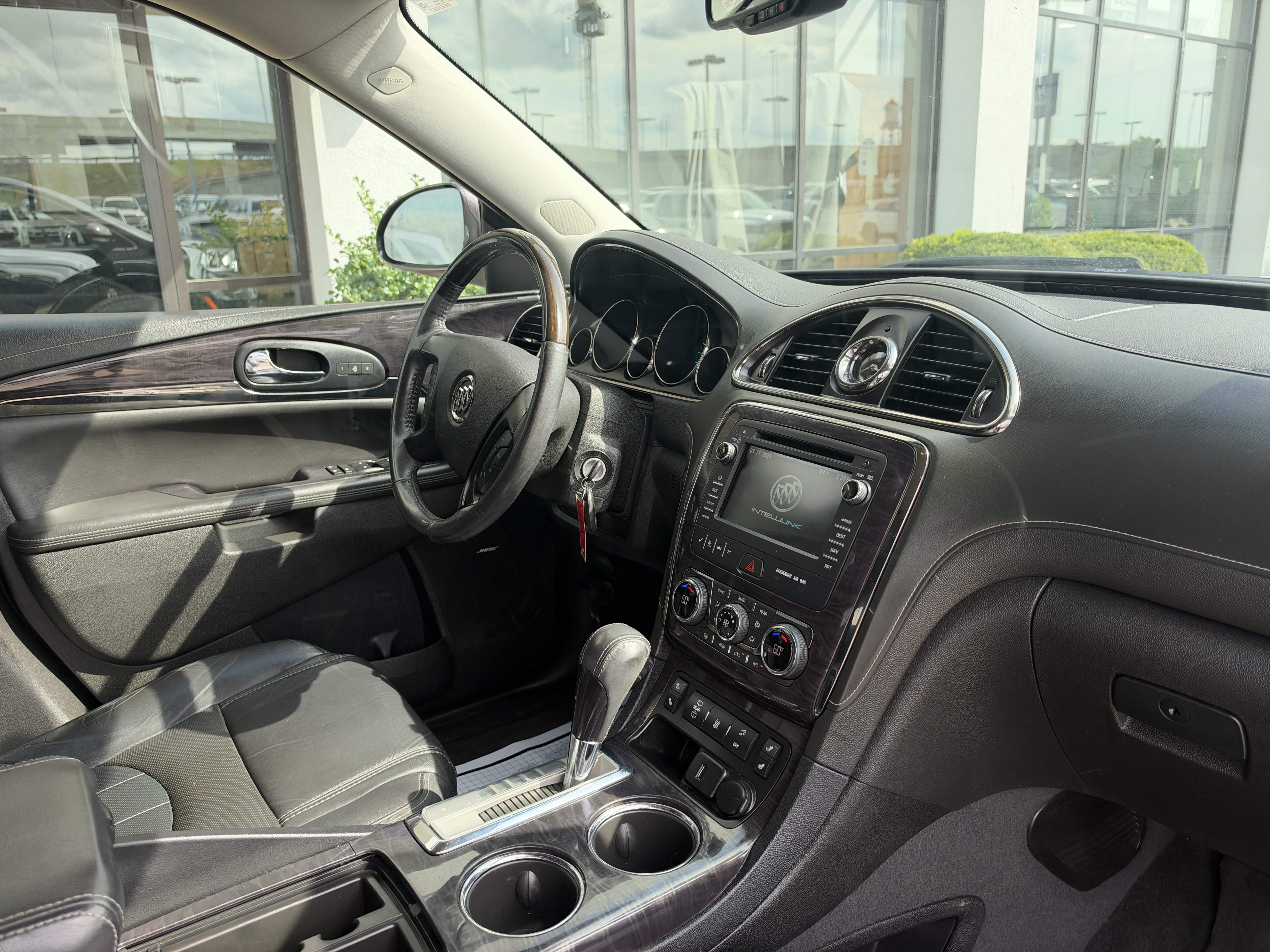 Used 2016 Buick Enclave Leather FWD image 25