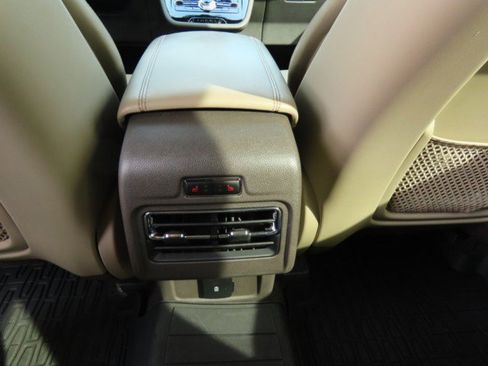 Used 2022 Lincoln Corsair Reserve w/ Elements Package image 20