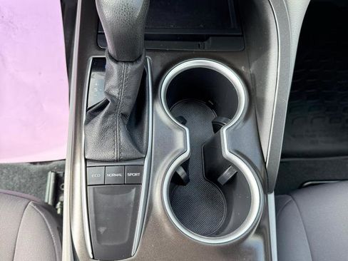 Used 2022 Toyota Camry LE image 24