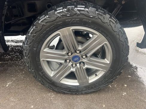 Used 2020 Ford F150 XLT w/ Equipment Group 302A Luxury image 9