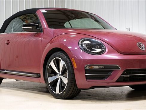 Used 2017 Volkswagen Beetle #PinkBeetle FWD image 24