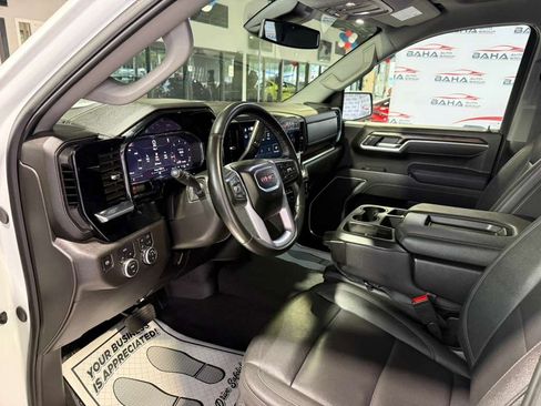 Used 2025 GMC Sierra 1500 SLT AWD/4WD image 33