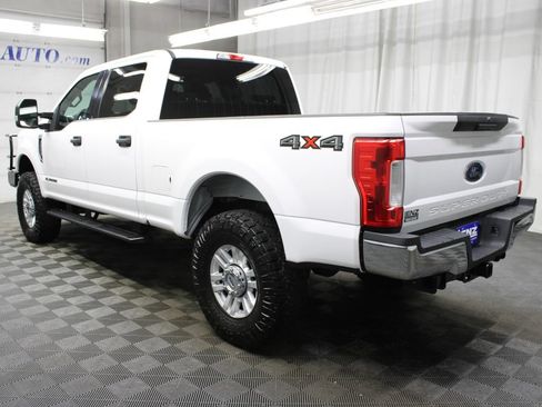 Used 2017 Ford F250 XLT AWD/4WD image 6