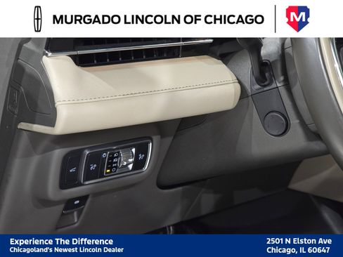 Used 2024 Lincoln Nautilus Reserve w/ Equipment Group 202A image 18