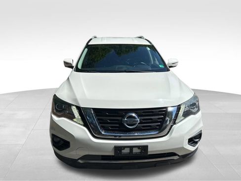 Used 2017 Nissan Pathfinder SV FWD image 9