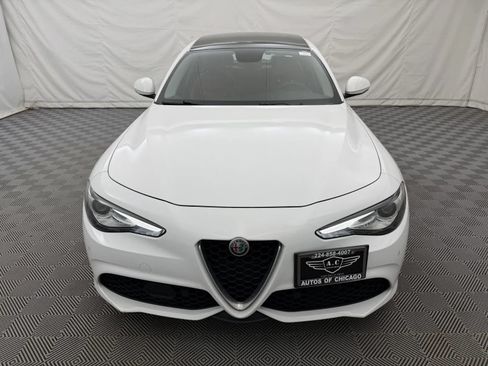 Used 2018 Alfa Romeo Giulia AWD image 3