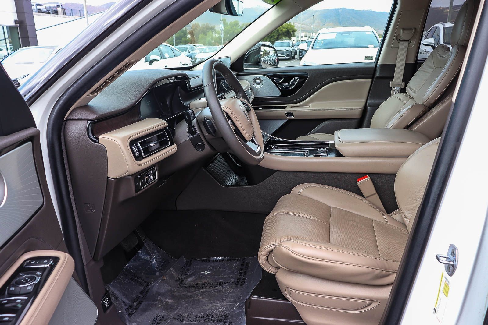 Used 2022 Lincoln Aviator Reserve w/ Equipment Group 201A AWD/4WD image 21