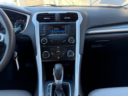 Used 2014 Ford Fusion S image 25