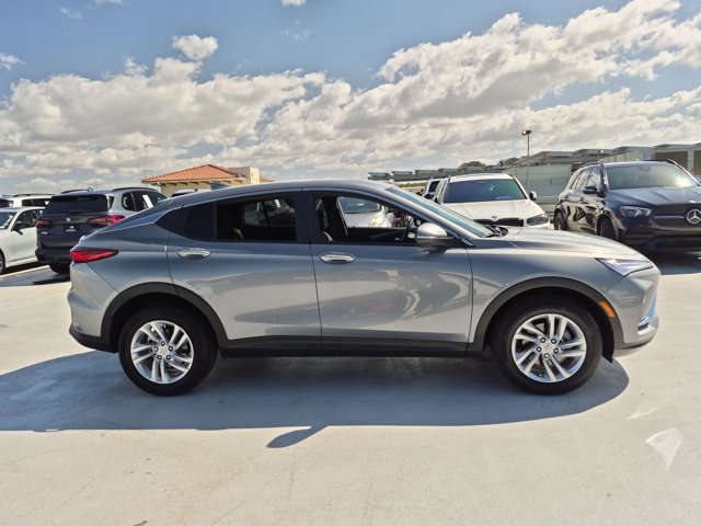 Used 2024 Buick Envista Preferred w/ Convenience I Package FWD image 4