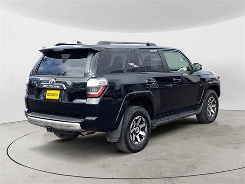 Certified 2024 Toyota 4Runner TRD Off-Road Premium image 5
