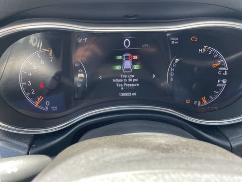 Used 2015 Jeep Grand Cherokee Altitude AWD/4WD image 17