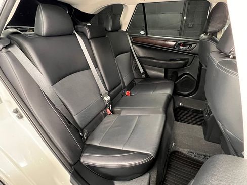 Used 2017 Subaru Outback 2.5i Limited image 27