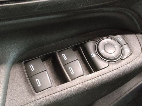Used 2019 Chevrolet Equinox LT image 27