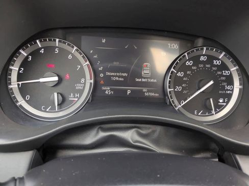 Used 2021 Toyota Highlander XLE image 35