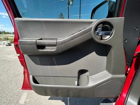 Used 2011 Nissan Xterra S AWD/4WD image 22