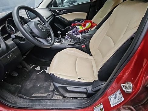 Used 2015 MAZDA MAZDA3 i Sport image 9