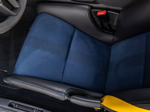 Certified 2025 Porsche 718 Cayman GT4 RS image 30