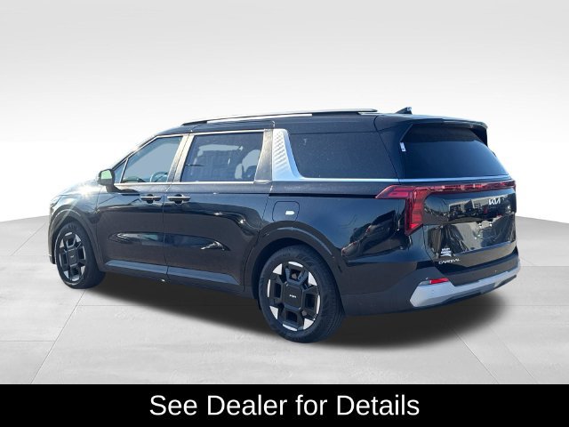 Certified 2026 Kia Carnival EX FWD image 5
