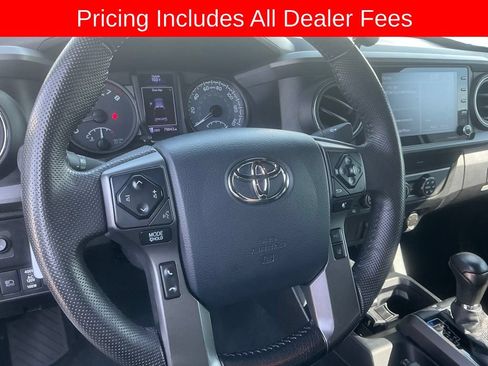 Used 2020 Toyota Tacoma TRD Off-Road AWD/4WD image 12