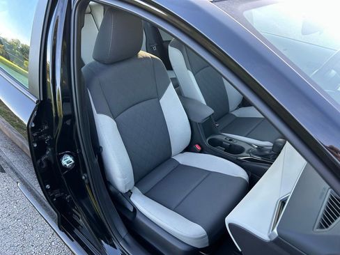 Used 2026 Toyota Corolla LE image 15