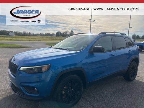 Used 2023 Jeep Cherokee Altitude Lux image 3