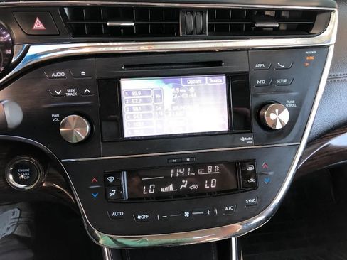 Used 2013 Toyota Avalon XLE Touring FWD image 19