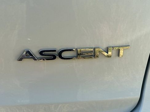 Used 2023 Subaru Ascent Premium w/ Convenience Package AWD/4WD image 7