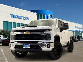 Used 2024 Chevrolet Silverado 2500 LT w/ Texas Edition video 1