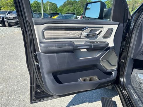 Used 2024 RAM 1500 Limited AWD/4WD image 28