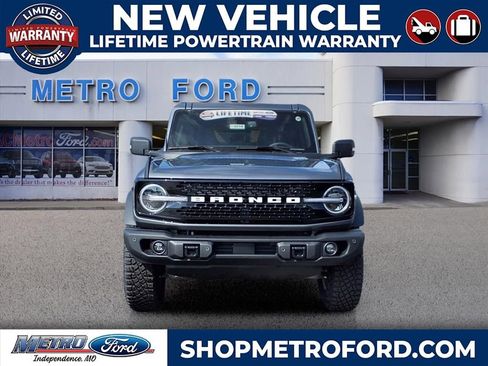 New 2025 Ford Bronco Badlands image 10