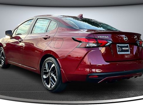 New 2025 Nissan Versa SR w/ Trunk Package image 3