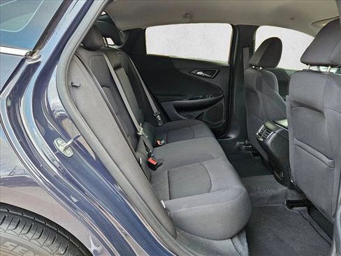 Used 2025 Chevrolet Malibu LT FWD image 19