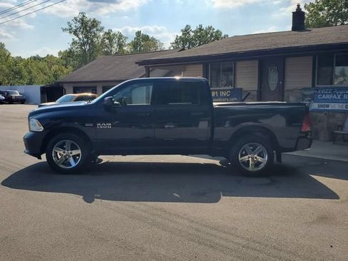 Used 2014 RAM 1500 Express AWD/4WD image 3