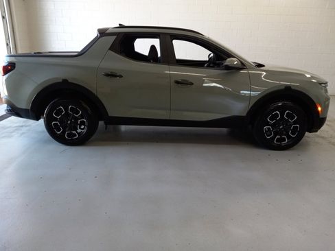 Used 2022 Hyundai Santa Cruz SEL w/ Activity Package AWD/4WD image 2