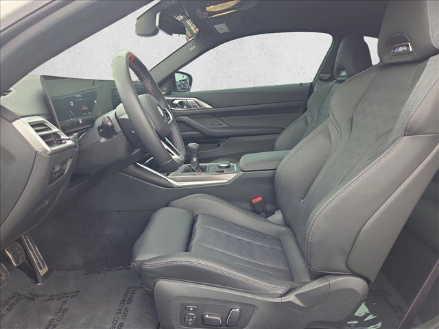 Used 2026 BMW M4 Coupe w/ Executive Package RWD image 23