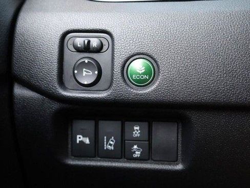Used 2018 Honda Pilot Elite image 24