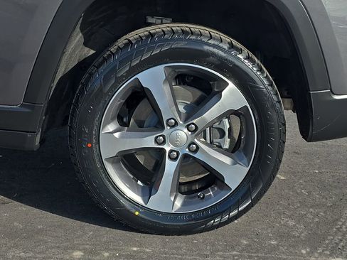 Used 2022 Jeep Grand Cherokee Limited 4xe w/ Luxury Tech Group II image 38