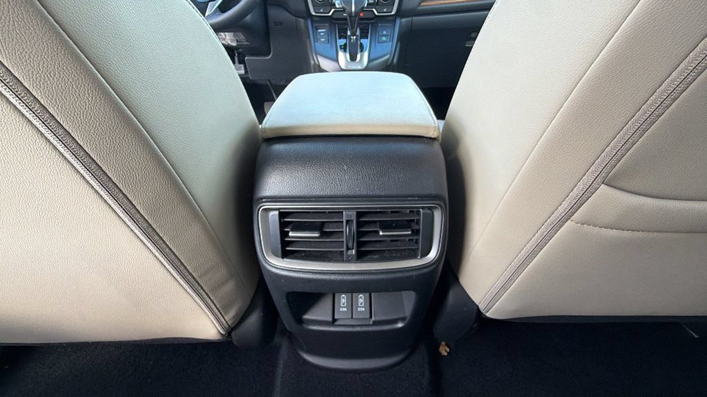 Used 2020 Honda CR-V Touring image 25