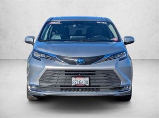 Used 2022 Toyota Sienna XLE video 2
