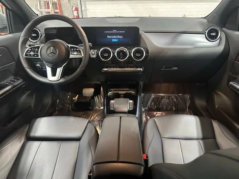 Certified 2022 Mercedes-Benz GLA 250 4MATIC image 17