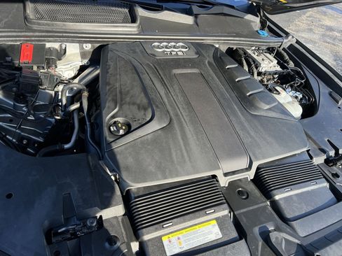 Used 2017 Audi Q7 2.0T Premium Plus w/ Premium Plus Package image 29