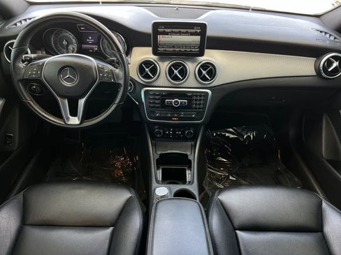 Used 2014 Mercedes-Benz CLA 250 image 4