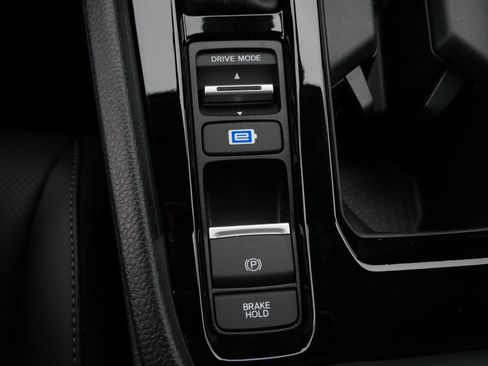 Certified 2025 Honda Accord EX-L image 27