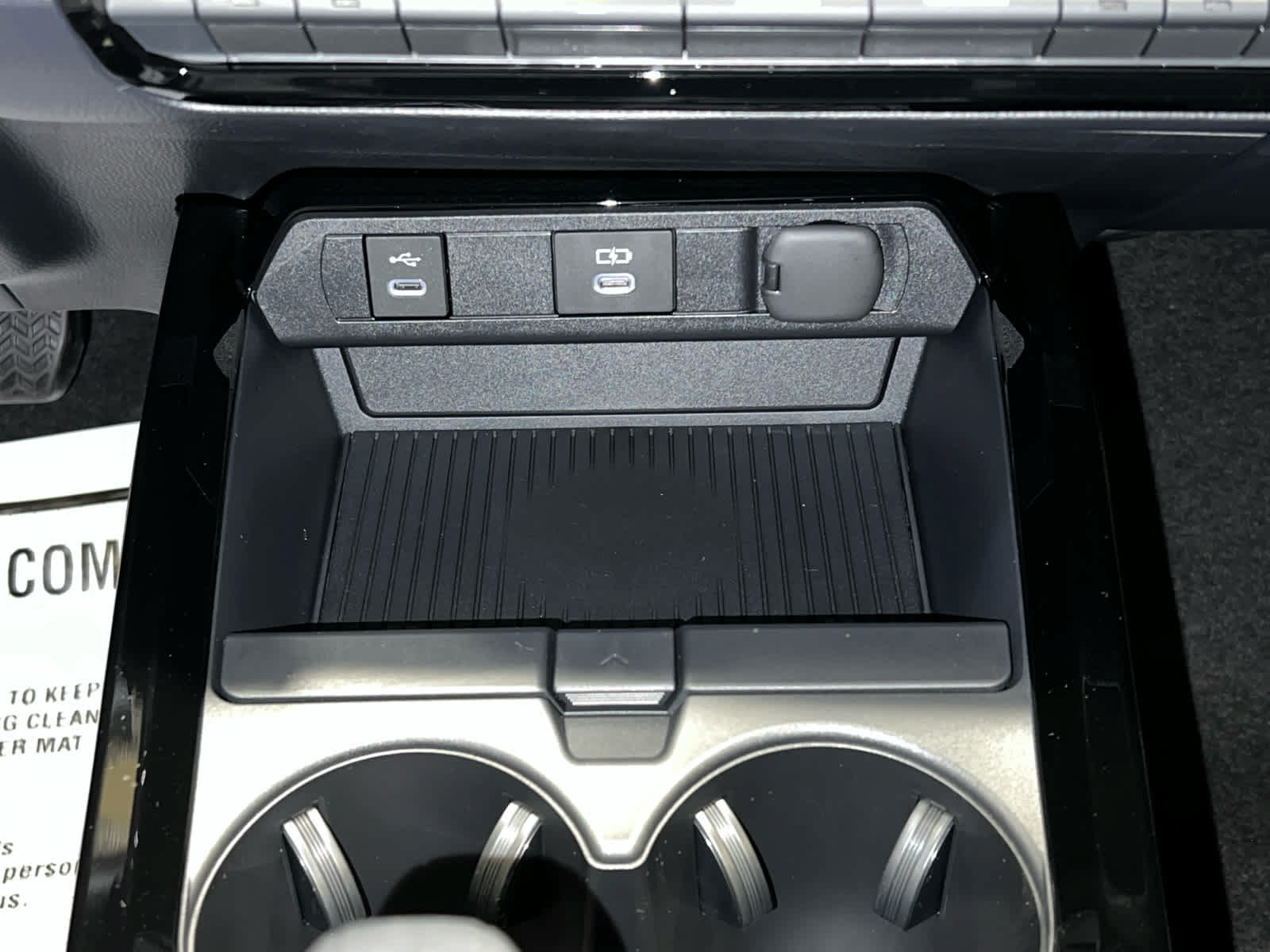 New 2026 Toyota Prius Plug-In Hybrid FWD image 23