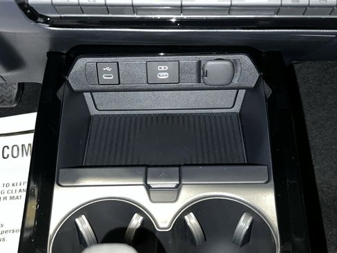 New 2026 Toyota Prius Plug-In Hybrid image 23