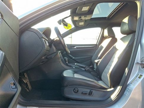 Used 2018 Volkswagen Passat 3.6 image 13