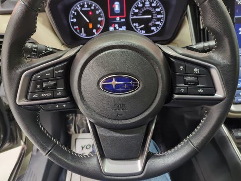 Certified 2025 Subaru Outback Premium w/ Popular Package #1A AWD/4WD image 21