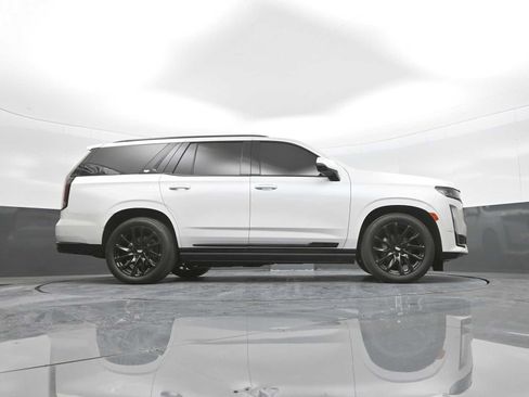 Used 2024 Cadillac Escalade Sport Platinum w/ LPO, ONYX Package AWD/4WD image 48